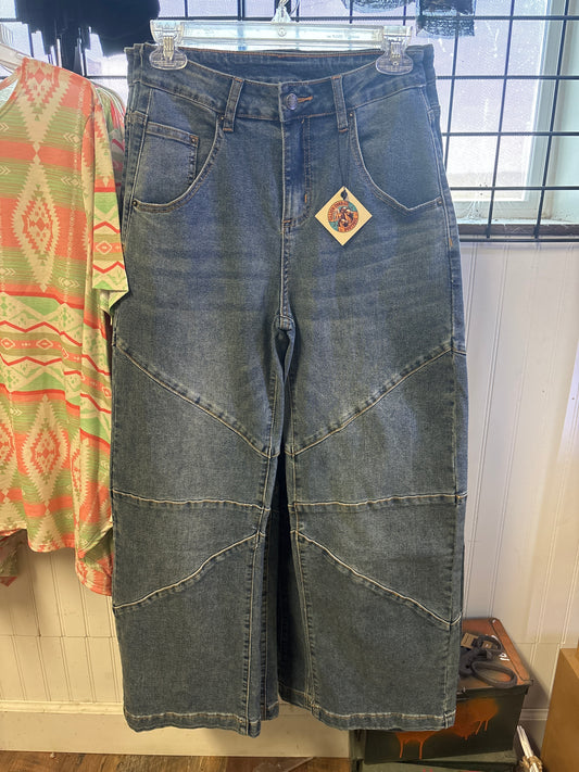 Barrel Jeans with Stitch Detail